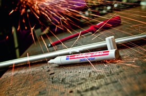 Edding 750 Paint Marker Siyah